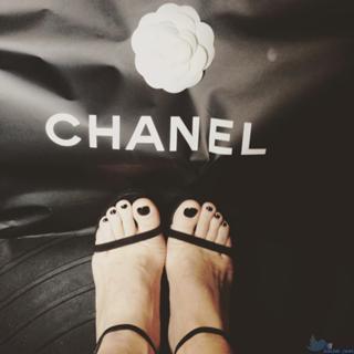 Rossella Brescia feet photo thumbnail