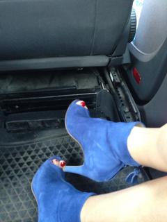 Rossella Brescia feet photo thumbnail