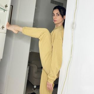 Rossella Brescia feet photo thumbnail