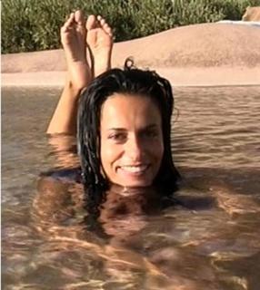 Rossella Brescia feet photo thumbnail