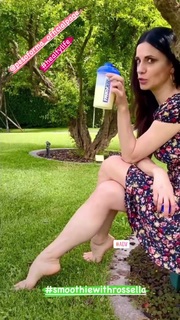 Rossella Brescia feet photo thumbnail