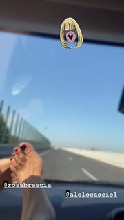 Rossella Brescia feet photo thumbnail