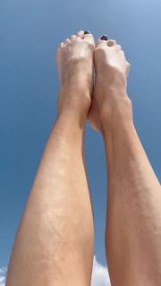 Rossella Brescia feet photo thumbnail
