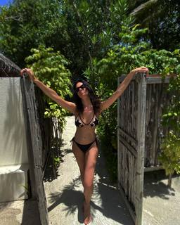 Rossella Brescia feet photo thumbnail