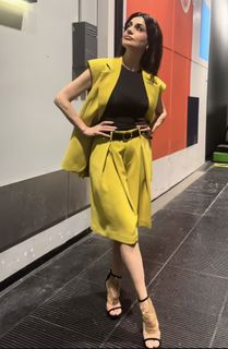 Rossella Brescia feet photo thumbnail