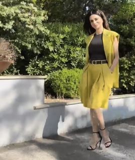 Rossella Brescia feet photo thumbnail