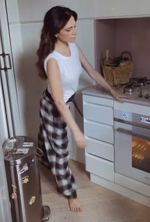 Rossella Brescia feet photo thumbnail