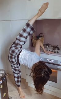 Rossella Brescia feet photo thumbnail