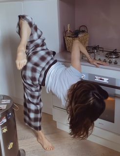 Rossella Brescia feet photo thumbnail