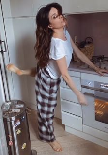 Rossella Brescia feet photo thumbnail