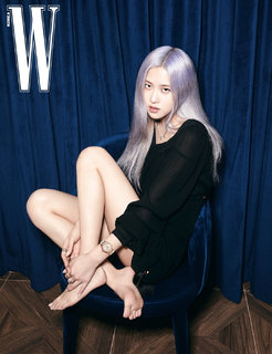 Rosé feet photo thumbnail