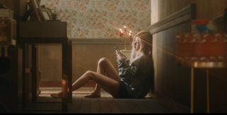 Rosé feet photo thumbnail