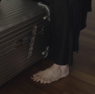 Rosé feet photo thumbnail