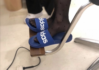 Rosé feet photo thumbnail