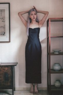 Rosé feet photo thumbnail