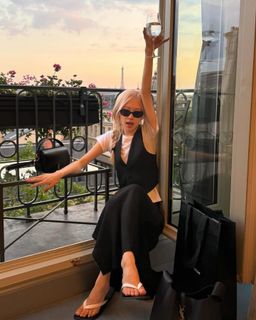 Rosé feet photo 6