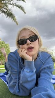 Rosé feet photo 18