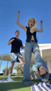 Rosé feet photo 12