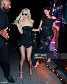 Rosé feet photo 14