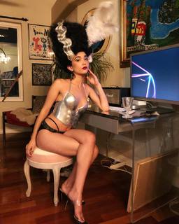 Rowan Blanchard feet photo thumbnail
