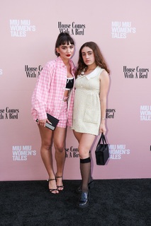 Rowan Blanchard feet photo thumbnail