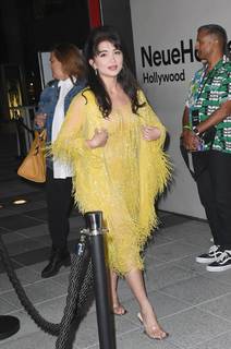 Rowan Blanchard feet photo thumbnail