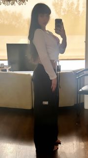 Rowan Blanchard feet photo thumbnail