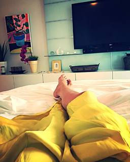 Roxana Castellanos feet photo 8