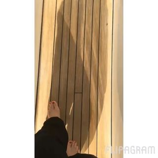 Roxana Castellanos feet photo 3
