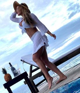 Roxana Díaz feet photo 12
