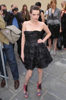 Roxane Mesquida feet photo 9