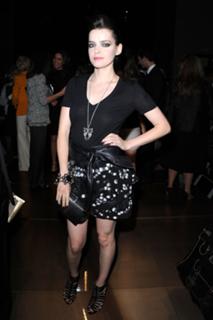Roxane Mesquida feet photo 2