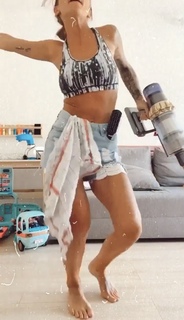 Roxane Piana feet photo 3