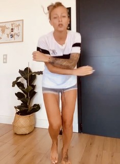 Roxane Piana feet photo 9