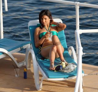 Roxanne Carrion feet photo thumbnail