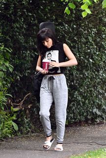 Roxanne Carrion feet photo thumbnail