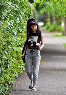 Roxanne Carrion feet photo thumbnail