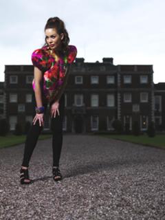 Roxanne McKee feet photo thumbnail