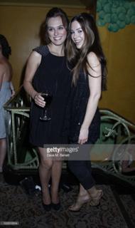 Roxanne McKee feet photo thumbnail