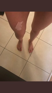 Roxanne McKee feet photo thumbnail