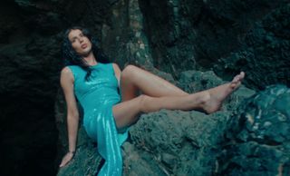 Roxie Wegiel feet photo thumbnail