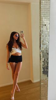 Roxie Wegiel feet photo 11