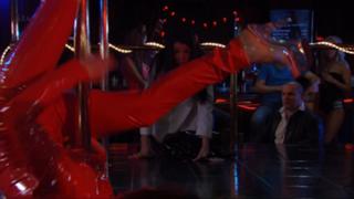 Roxy Shahidi feet photo 17