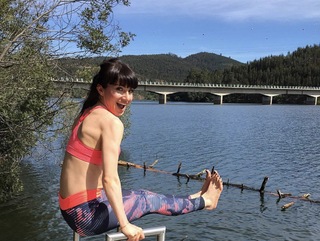 Roxy Shahidi feet photo 3