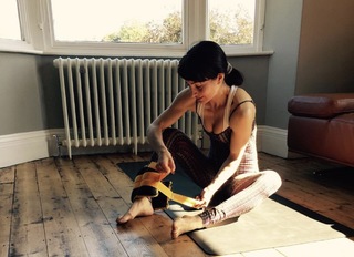 Roxy Shahidi feet photo 2