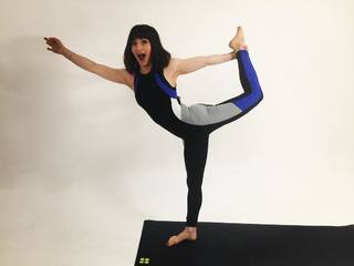 Roxy Shahidi feet photo 15