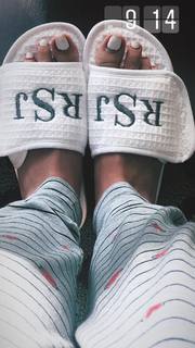 Roxy Striar feet photo 5