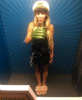Roxy Striar feet photo 18