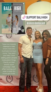 Roxy Striar feet photo 3