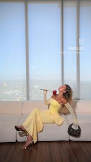 Roz feet photo 5